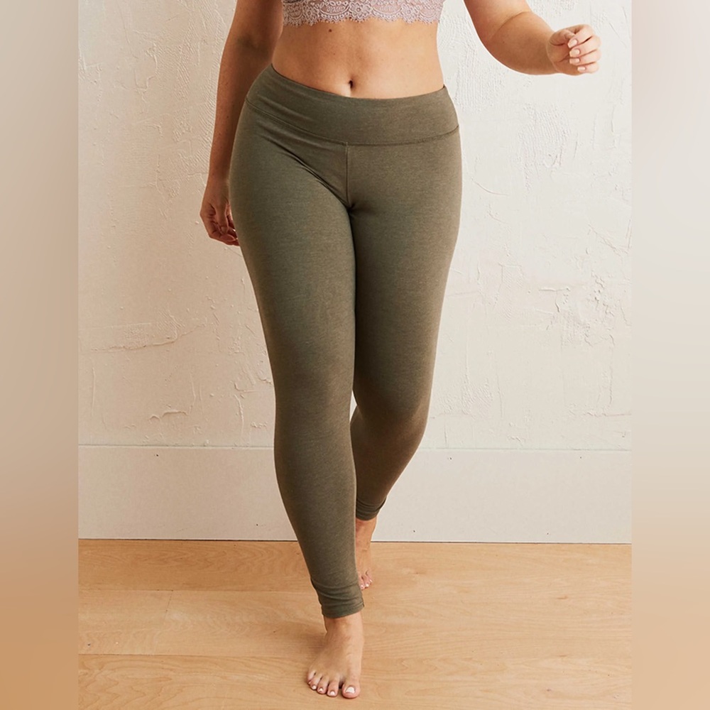 Aerie Chill. Play. Move black leggings